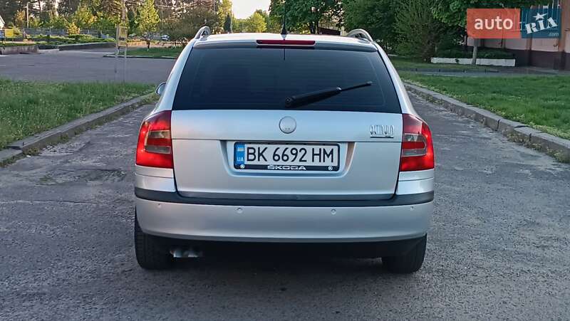 Універсал Skoda Octavia 2007 в Сарнах