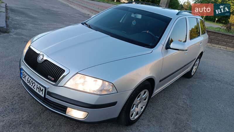 Універсал Skoda Octavia 2007 в Сарнах
