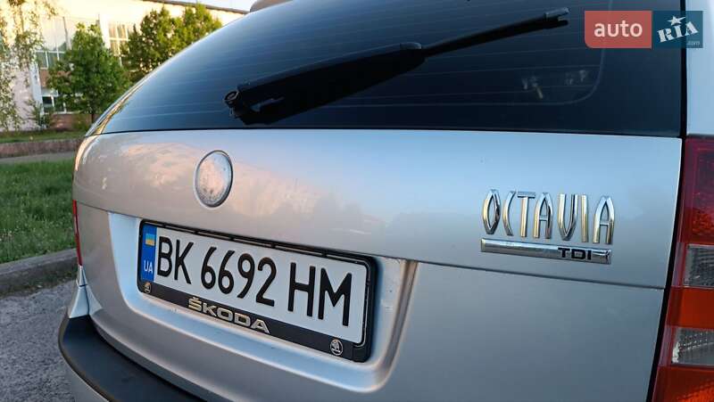 Універсал Skoda Octavia 2007 в Сарнах