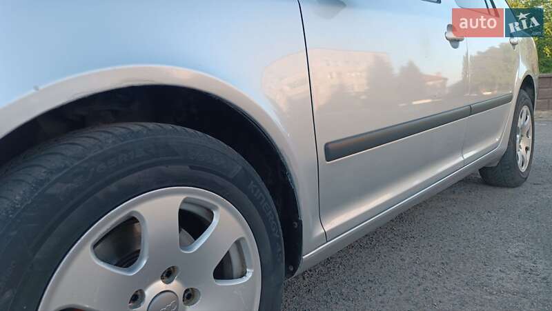 Універсал Skoda Octavia 2007 в Сарнах