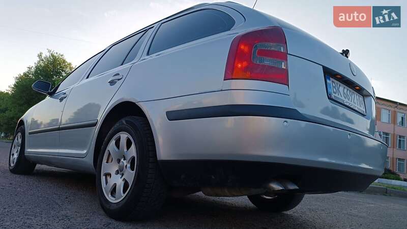 Універсал Skoda Octavia 2007 в Сарнах