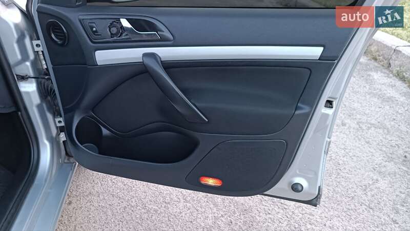 Універсал Skoda Octavia 2007 в Сарнах