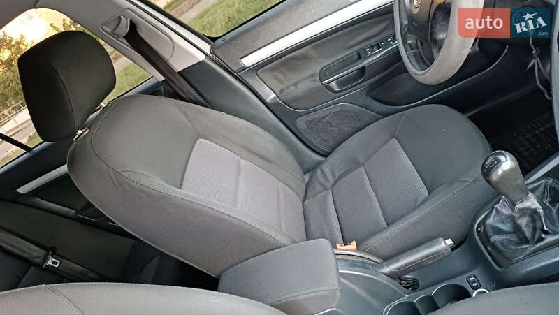 Універсал Skoda Octavia 2007 в Сарнах