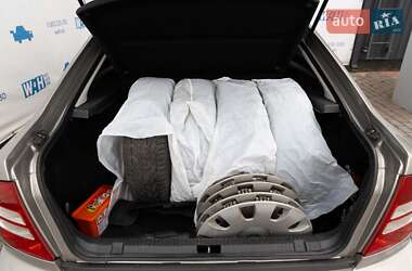 Лифтбек Skoda Octavia 2006 в 