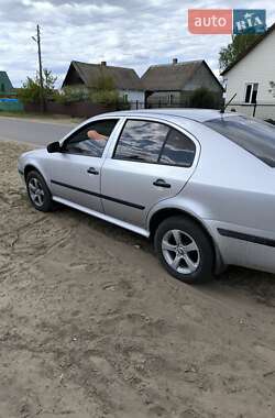 Ліфтбек Skoda Octavia 2001 в 