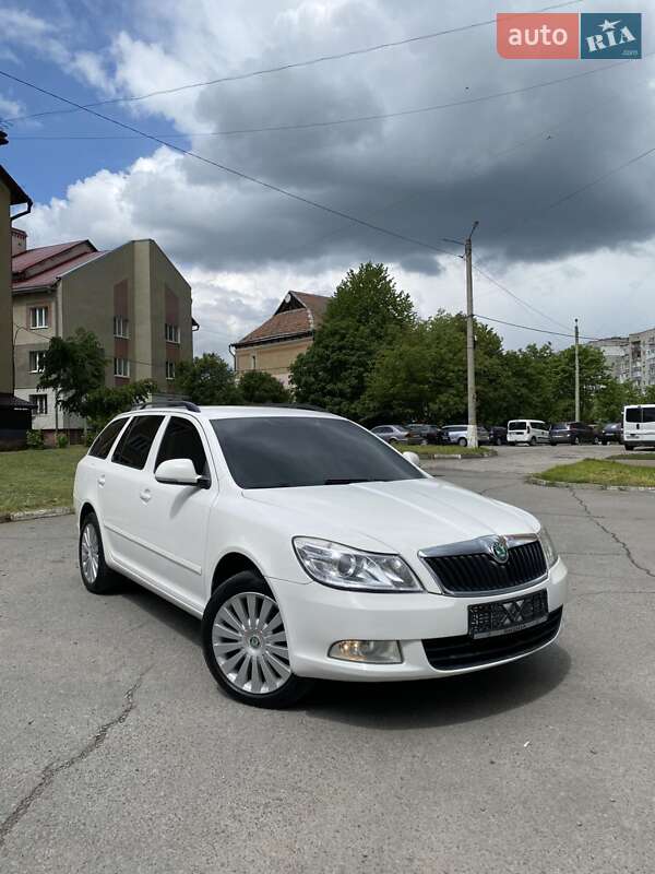 Універсал Skoda Octavia 2010 в 