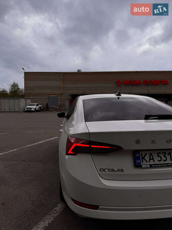 Лифтбек Skoda Octavia 2021 в Днепре