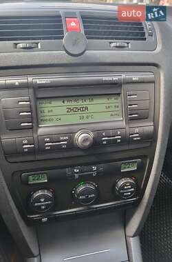 Лифтбек Skoda Octavia 2008 в 
