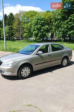 Лифтбек Skoda Octavia 2010 в Ровно