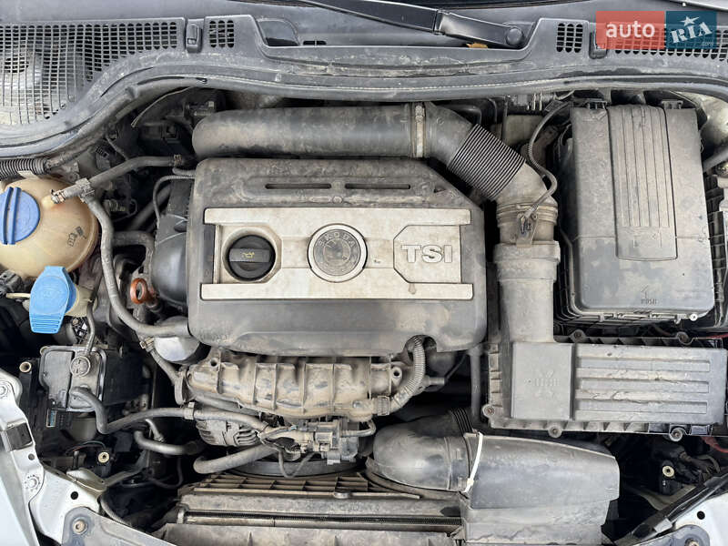 Лифтбек Skoda Octavia 2010 в Днепре