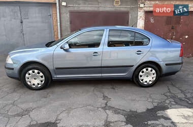 Лифтбек Skoda Octavia 2008 в 