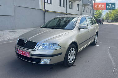 Універсал Skoda Octavia 2006 в Сарнах