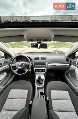 Лифтбек Skoda Octavia 2009 в 