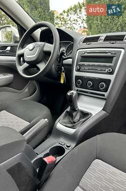 Лифтбек Skoda Octavia 2009 в 