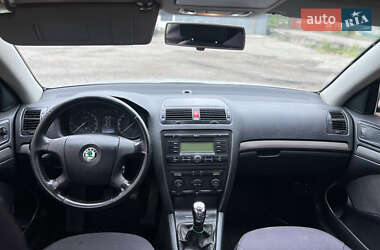 Ліфтбек Skoda Octavia 2004 в 