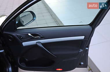 Универсал Skoda Octavia 2011 в 