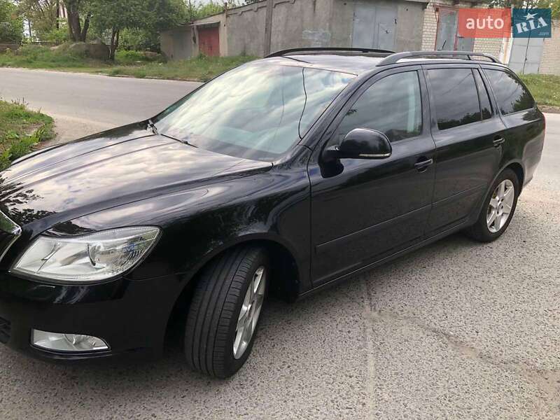 Универсал Skoda Octavia 2013 в Звягеле