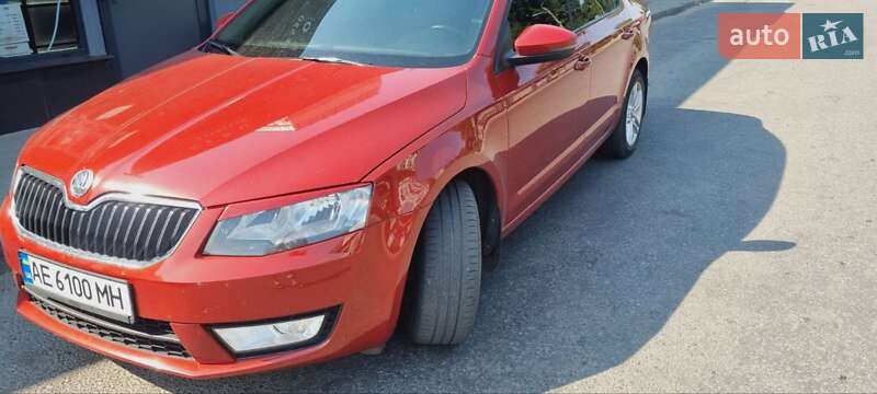 Лифтбек Skoda Octavia 2014 в Днепре