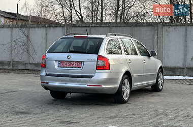 Универсал Skoda Octavia 2012 в 