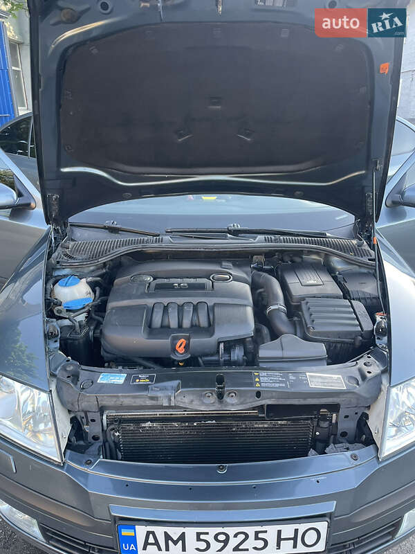 Лифтбек Skoda Octavia 2005 в Коростене