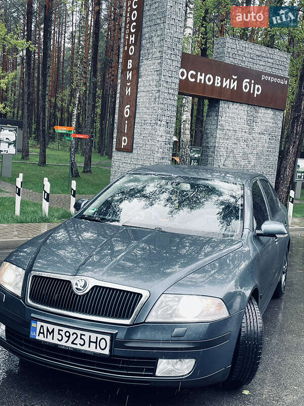 Лифтбек Skoda Octavia 2005 в Коростене