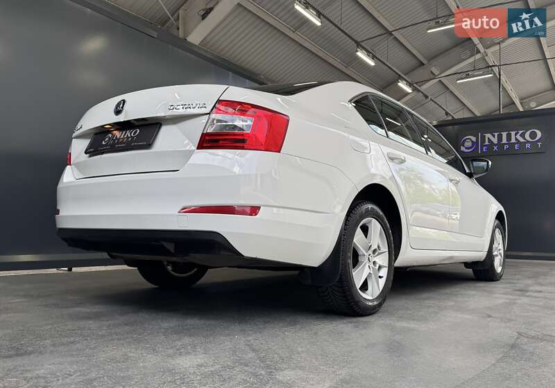 Лифтбек Skoda Octavia 2016 в Киеве