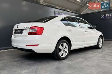 Лифтбек Skoda Octavia 2016 в 