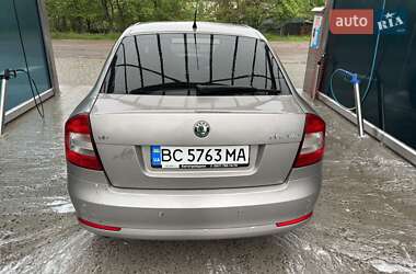 Лифтбек Skoda Octavia 2010 в 