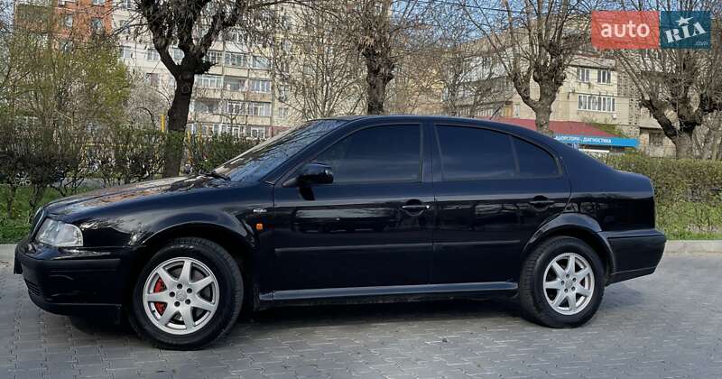 Лифтбек Skoda Octavia 1999 в Черновцах