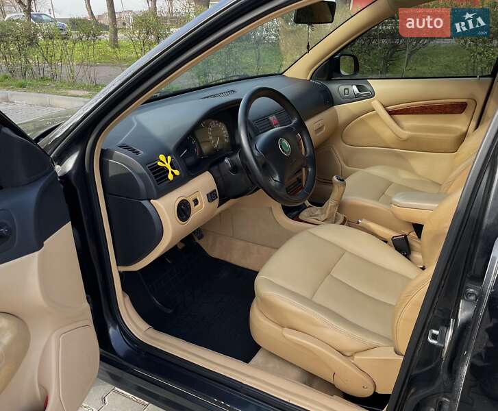 Лифтбек Skoda Octavia 1999 в Черновцах