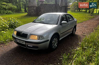 Лифтбек Skoda Octavia 2005 в 