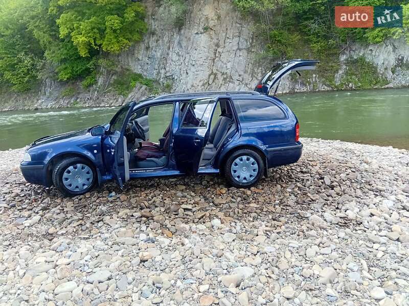 Універсал Skoda Octavia 2002 в Надвірній