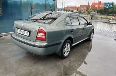 Лифтбек Skoda Octavia 2003 в 