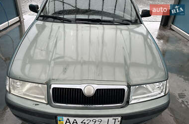 Лифтбек Skoda Octavia 2003 в 