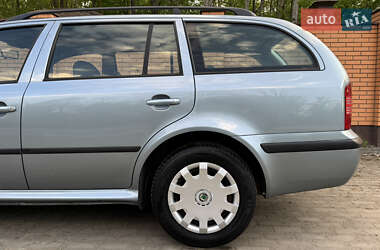 Универсал Skoda Octavia 2003 в 