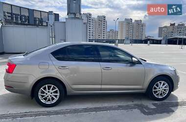 Лифтбек Skoda Octavia 2018 в 