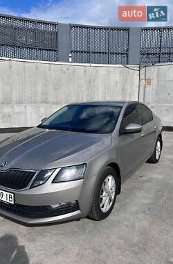 Лифтбек Skoda Octavia 2018 в 