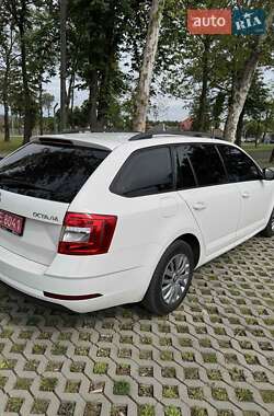 Универсал Skoda Octavia 2017 в 