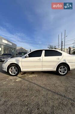 Универсал Skoda Octavia 2010 в 