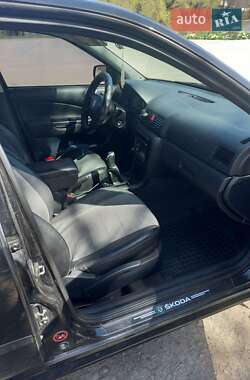 Ліфтбек Skoda Octavia 2005 в 