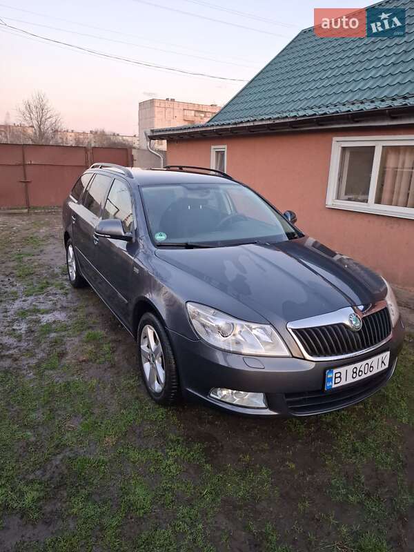 Універсал Skoda Octavia 2011 в Лубнах
