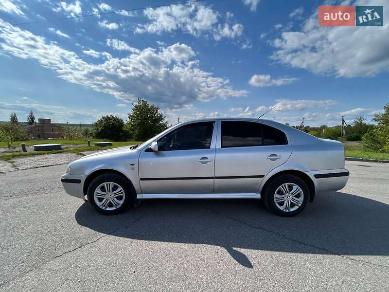 Ліфтбек Skoda Octavia 2002 в 
