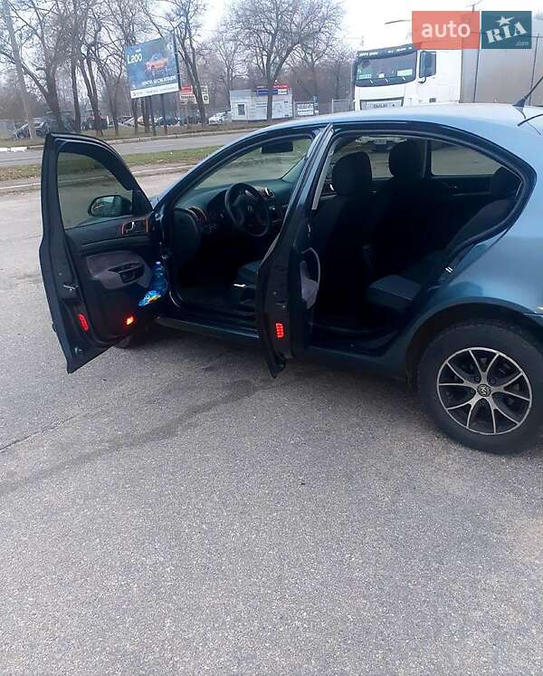 Лифтбек Skoda Octavia 2006 в Кропивницком
