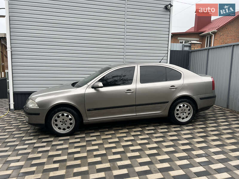 Ліфтбек Skoda Octavia 2006 в Вінниці