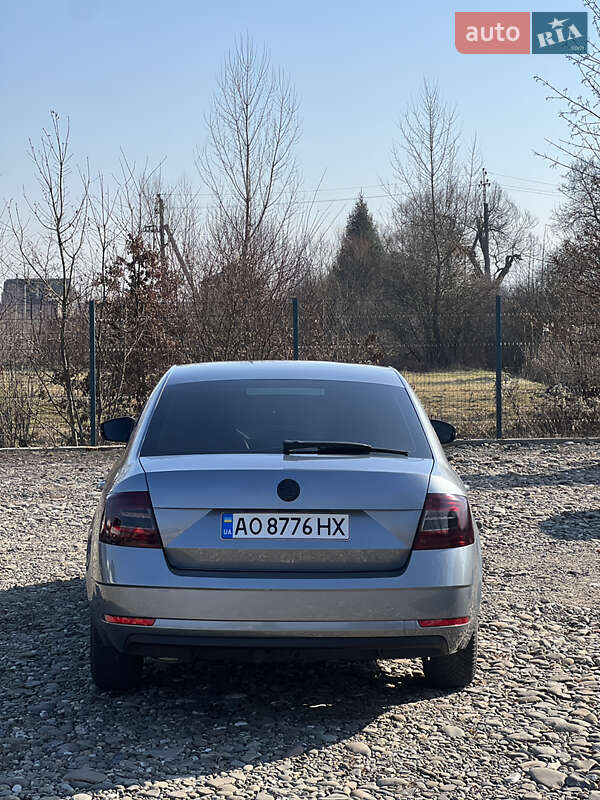 Лифтбек Skoda Octavia 2013 в Хусте