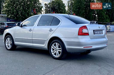 Ліфтбек Skoda Octavia 2012 в 
