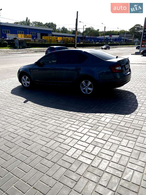 Лифтбек Skoda Octavia 2017 в Днепре