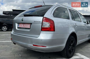 Універсал Skoda Octavia 2012 в 
