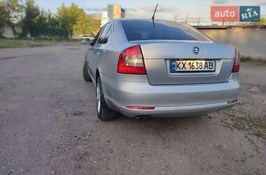Лифтбек Skoda Octavia 2011 в 