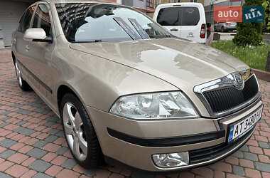 Лифтбек Skoda Octavia 2005 в 